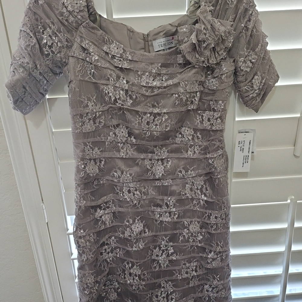 Elegant Lace Dress in Gray